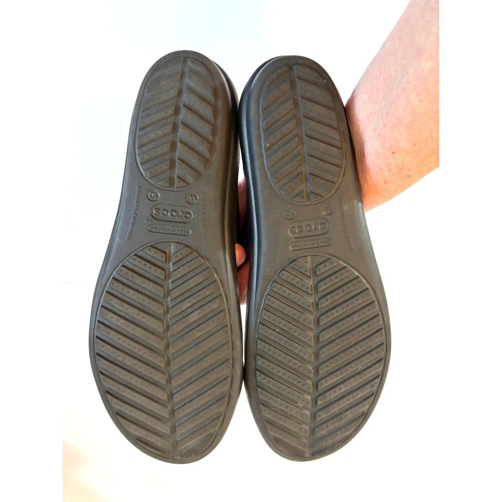 Crocs Sanrah Beveled Circle Sandals Black Silver Slide Size 10 - Picture 4 of 5